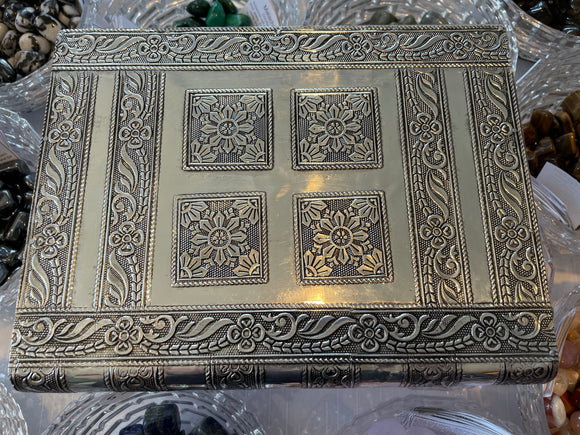 METAL JEWELLERY BOX – LARGE - FLOWER